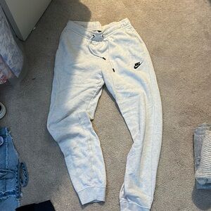 Nike jogger sweatpant